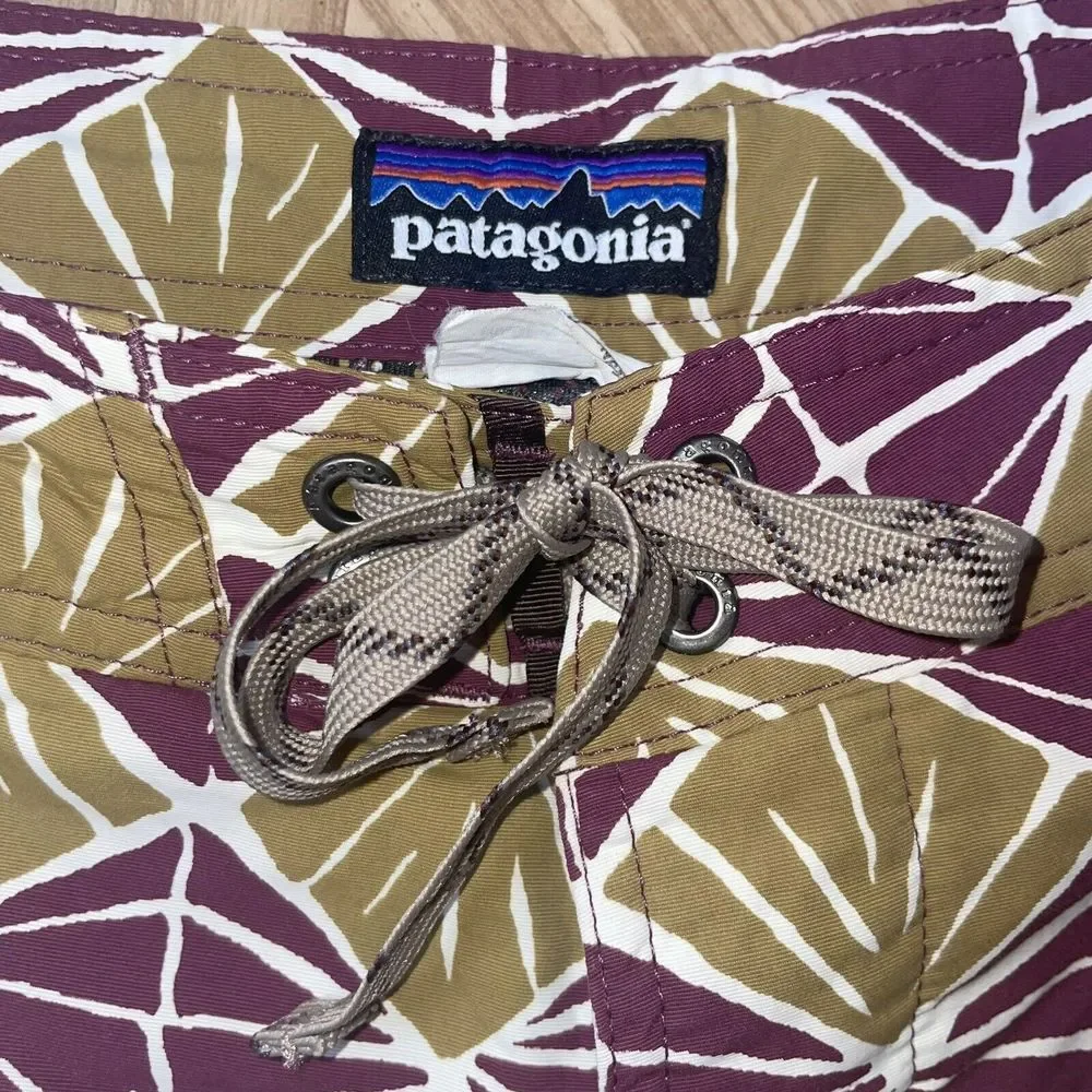 Patagonia Men's 36 Lined Board Shorts Swim Trunks